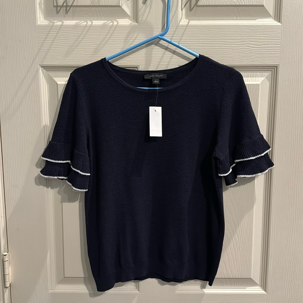 Ann Taylor short sleeve light sweater NWT M medium navy blue